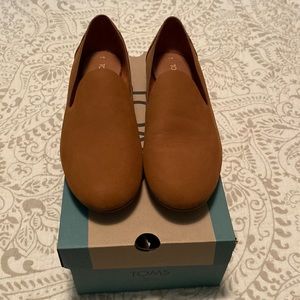 Toms Darcy women’s leather flat